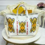 Louis-Vuitton-x-Nigo-Tote-Journey-White.jpg