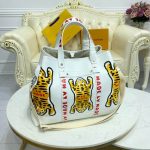 Louis-Vuitton-x-Nigo-Tote-Journey-White.jpg